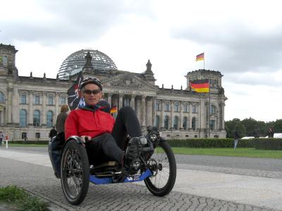 vor dem Reichstag