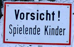 Vorsicht spielende Kinder